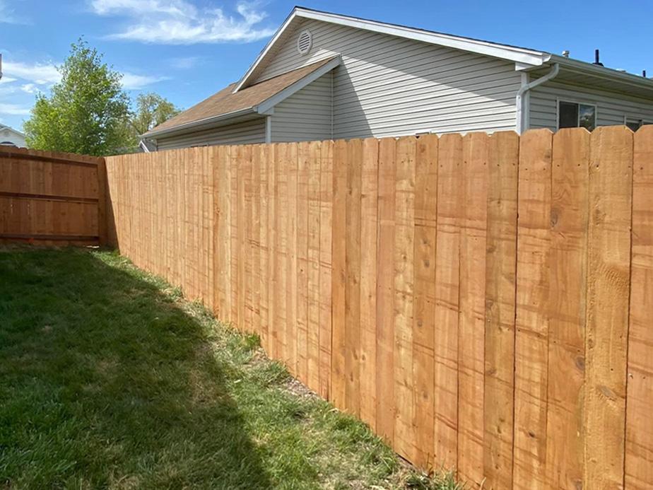 Nampa Idaho wood privacy fencing